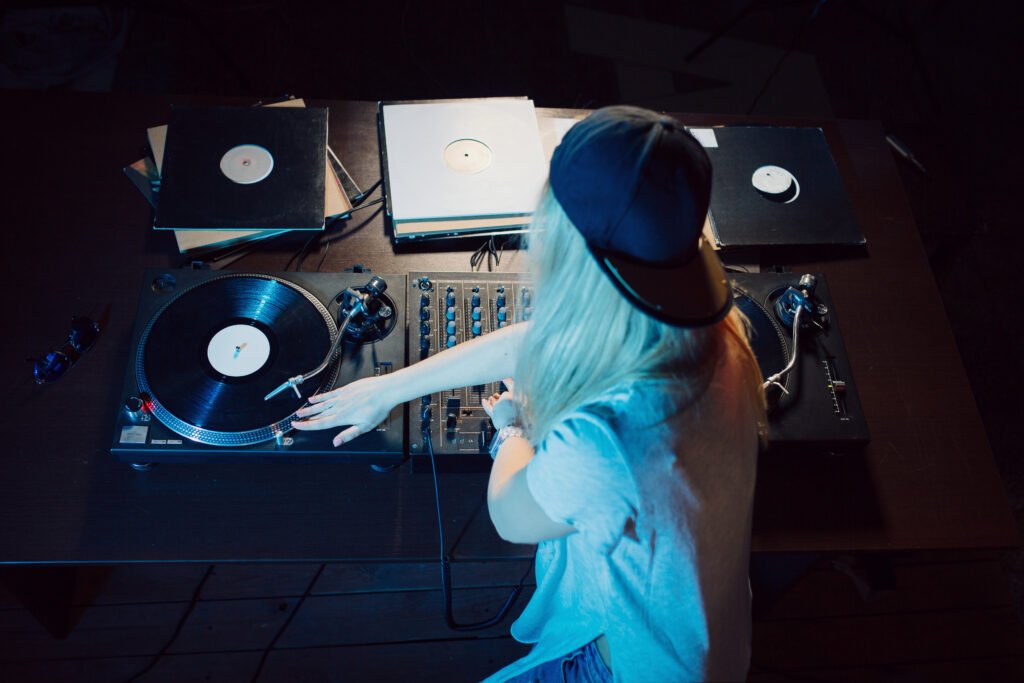 The Digital Renaissance of Vinyl: Why Analog Matters in a Virtual World